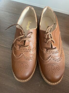 Sara Battaglia Brown Leather Brogue Flats